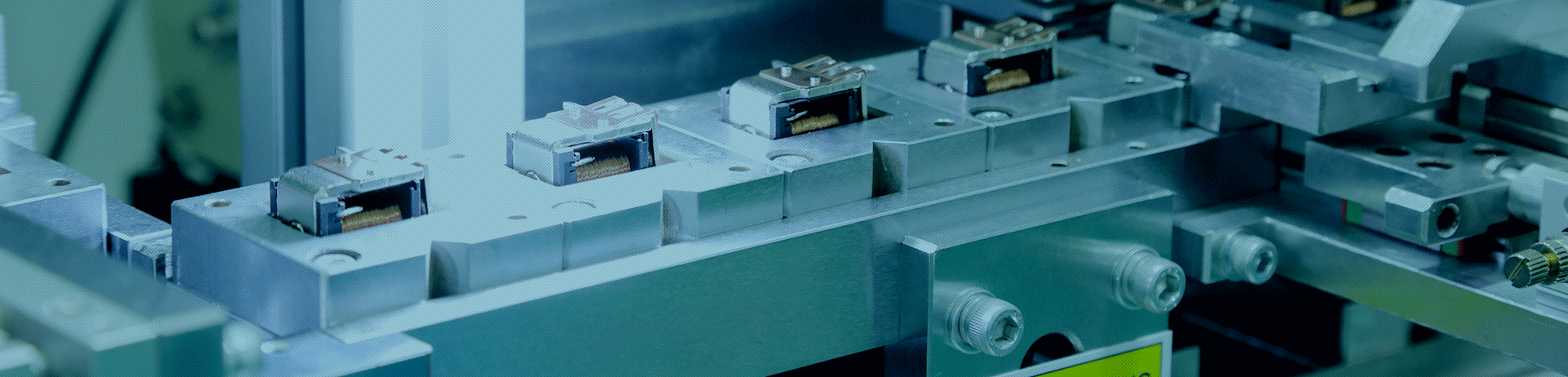 繼電器廠(chǎng)生產(chǎn)線(xiàn)實(shí)景圖